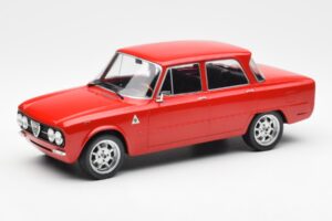 Alfa Romeo Giulia Nuova Super Czerwony Custom Wheels MCG 1:18 MCG18333