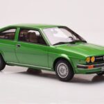 Alfa Romeo Alfasud Sprint Zielony Otto 1:18 - image 4 of 6