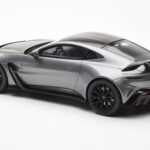 Aston Martin V12 Vantage Magnetic Srebrny GT Spirit 1:18 GT443 - image 5 of 6