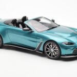 Aston Martin V12 Vantage Roadster Tayos Turkusowy Zielony GT Spirit 1:18 GT445 - image 4 of 6