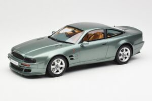 Aston Martin V8 Vantage Zielony GT Spirit 1:18 GT345