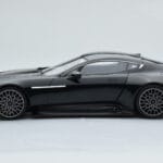 Aston Martin Victor Czarny GT Spirit 1:18 - image 3 of 6
