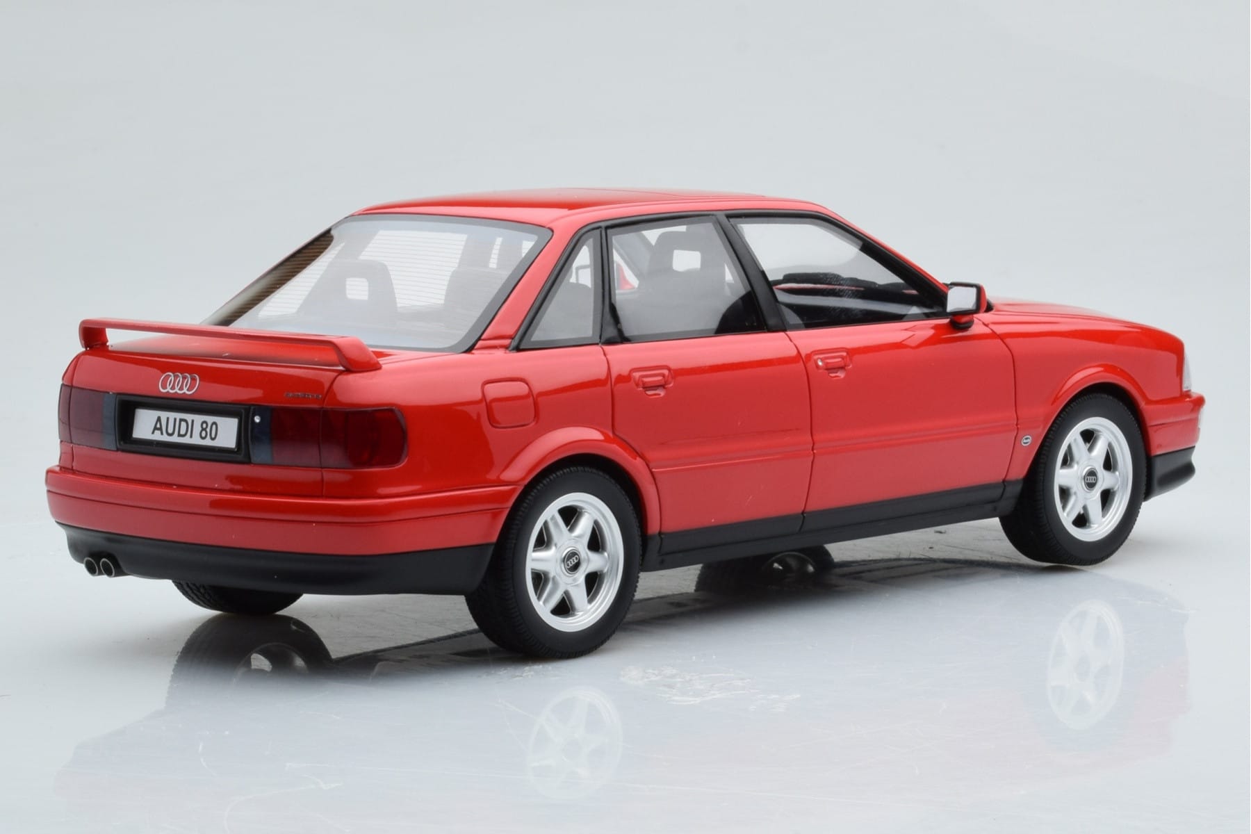 Audi 80 B4 Quattro Competition Laser Czerwony Otto 1:18 OT355 Żywica — zdjęcie 2 z 6