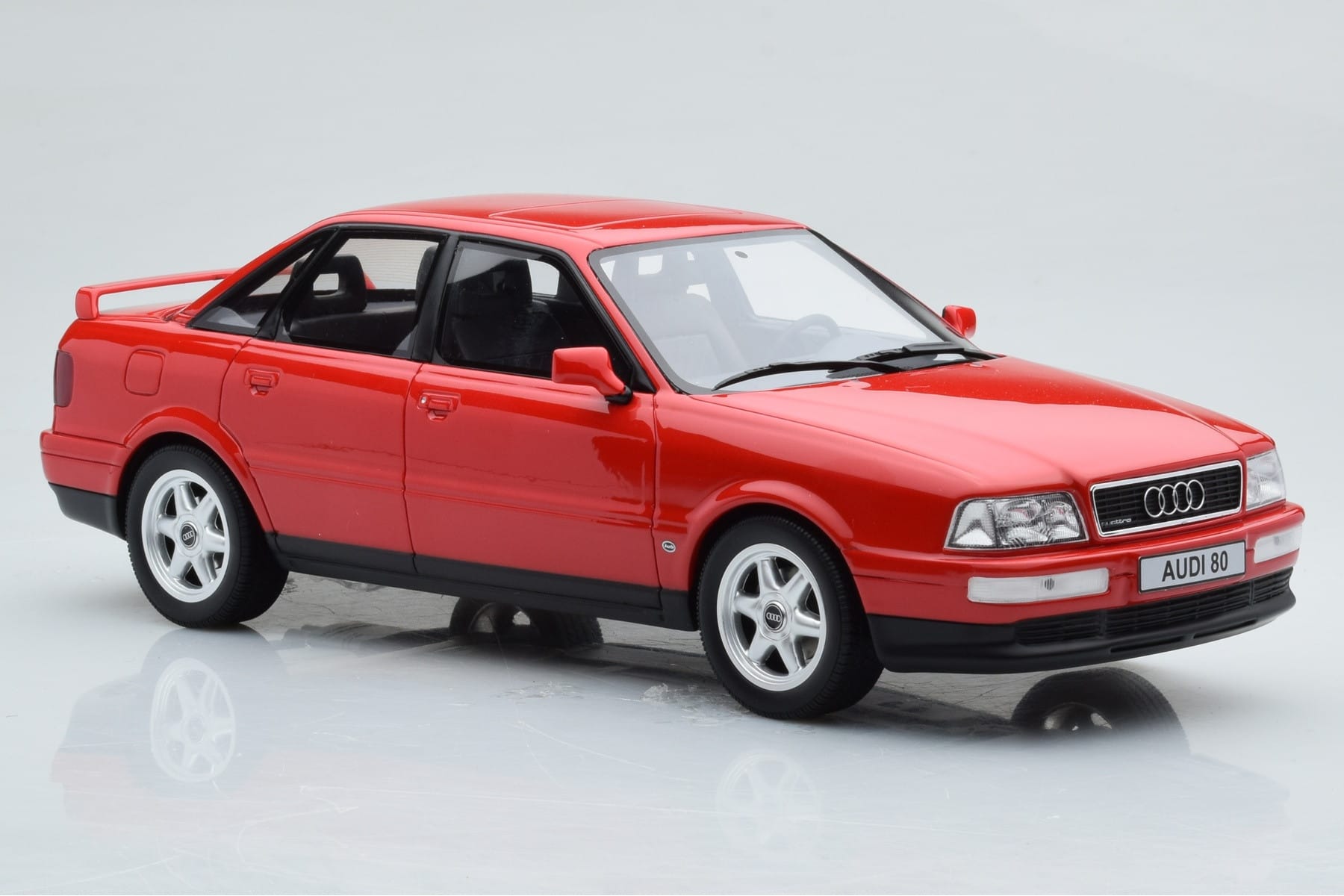 Audi 80 B4 Quattro Competition Laser Czerwony Otto 1:18 OT355 Żywica — zdjęcie 4 z 6