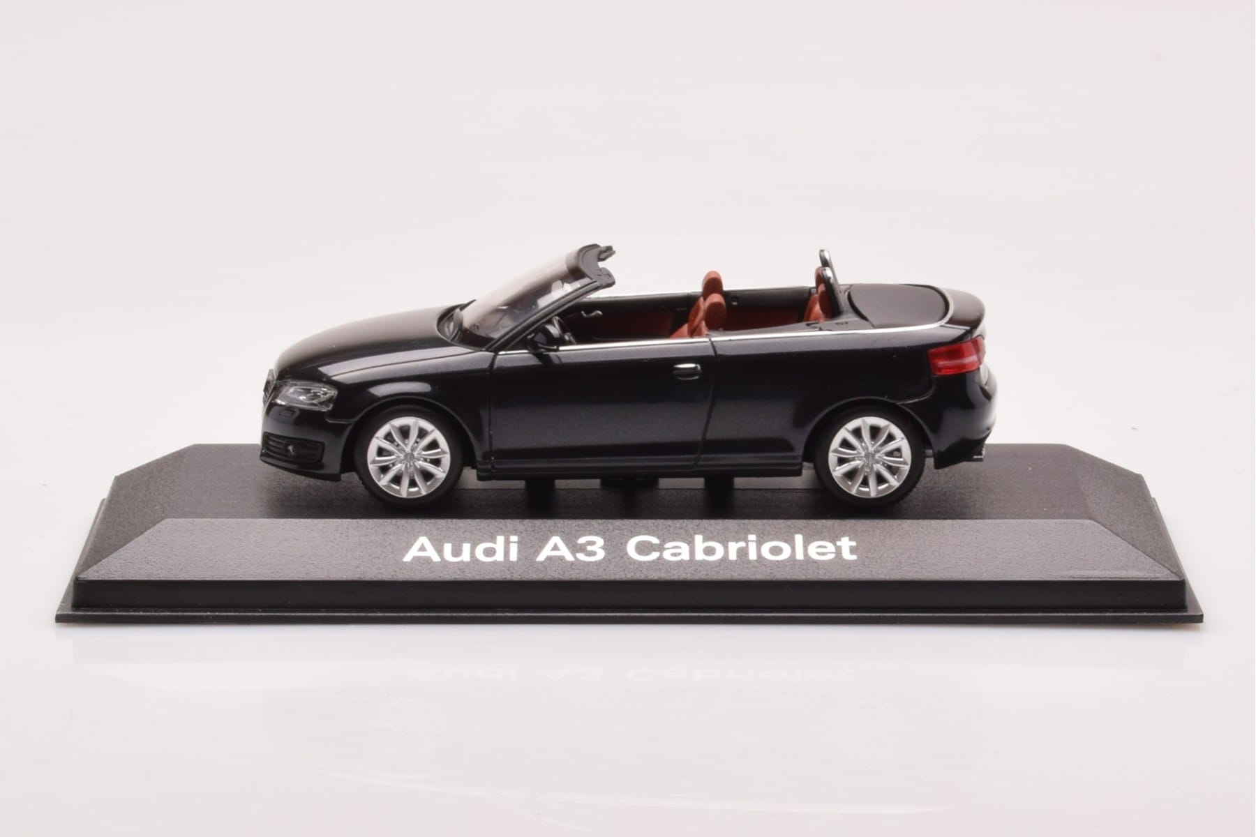 Audi A3 8P Kabriolet Czarny Minichamps 1:43 5010803333 Metal
