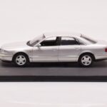 Audi A8 D2 Srebrny Zielony Pasek Minichamps 1:43