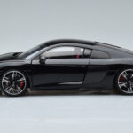 Audi R8 Performance Czarny Kengfai 1:18 - image 5 of 10
