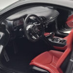 Audi R8 Performance Czarny Kengfai 1:18 - image 8 of 10