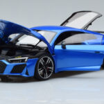 Audi R8 Performance Niebieski Kengfai 1:18 - image 2 of 10