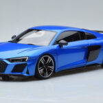 Audi R8 Performance Niebieski Kengfai 1:18