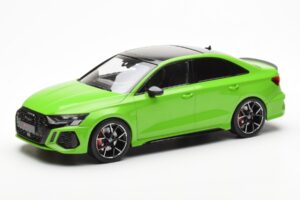 Audi RS3 8Y Sedan Zielony MCG 1:18 MCG18449