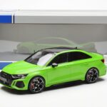 Audi RS3 8Y Sedan Zielony MCG 1:18 - image 6 of 6