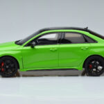 Audi RS3 8Y Sedan Zielony GT Spirit 1:18 - image 3 of 6