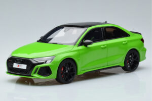 Audi RS3 8Y Sedan Zielony GT Spirit 1:18
