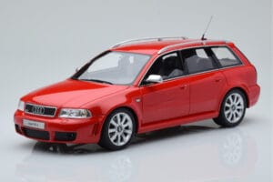 Audi RS4 B5 Avant Czerwony Otto 1:18 OT1026B