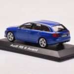 Audi RS6 C6 Sepang Niebieski Minichamps 1:43 - image 3 of 4