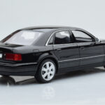 Audi S8 D2 Czarny Otto 1:18 - image 2 of 6