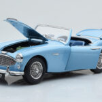 Austin-Healey 3000 Mk1 BN7 Niebieski Kyosho 1:18 - image 2 of 8