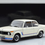 BMW 2002 Turbo Biały Kyosho 1:18 - image 8 of 8