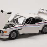 BMW 3.0 CSL E9 Biały Heritage Edition Minichamps 1:18 - image 2 of 8