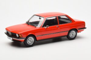 BMW 318 E21 Czerwony KK-Scale 1:18 KKDC180041