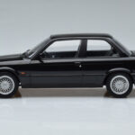 BMW 325i E30 Czarny Norev 1:18 - image 3 of 6