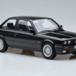 BMW 325i E30 Czarny Norev 1:18 - image 4 of 6