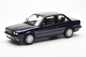 BMW 325i E30 Niebieski Metaliczny Norev 1:18 183201
