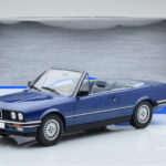 BMW 325i E30 Kabriolet Niebieski MCG 1:18 - image 5 of 5