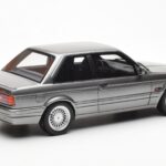 BMW 325i E30 Szary Metallic Otto 1:18 - image 2 of 6