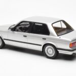 BMW 325i E30 Srebrny Otto 1:18 OT912 - image 5 of 6