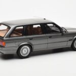 BMW 325i E30 Touring Szary Otto 1:18 - image 2 of 6
