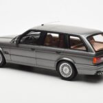 BMW 325i E30 Touring Szary Otto 1:18 - image 5 of 6