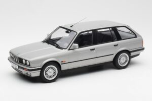 BMW 325i E30 Touring Srebrny Norev 1:18 183216