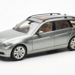 BMW 330i E91 Touring Szary Metallic Kyosho 1:18