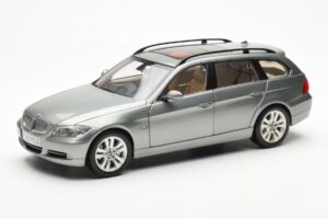 BMW 330i E91 Touring Szary Metallic Kyosho 1:18 80430394359