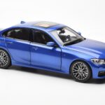 BMW 330i G20 Portimao Niebieski Metallic Norev 1:18 - image 6 of 8