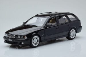 BMW 540 E39 Touring M Package Czarny Otto 1:18 OT1013