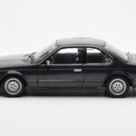 BMW 635 CSi E24 Diamant Czarny Metaliczny AUTOart 1:18 - image 4 of 8