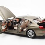 BMW 650i F06 Gran Coupe Frozen Brązowy Metallic Paragon 1:18 - image 5 of 8