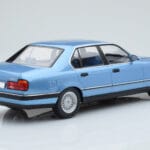 BMW 7 Series E32 730i Niebieski MCG 1:18 MCG18160 Metal - image 2 of 5