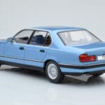 BMW 7 Series E32 730i Niebieski MCG 1:18 MCG18160 Metal - image 4 of 5
