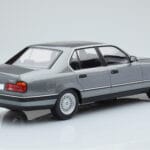 BMW 7 Series E32 740i Srebrny MCG 1:18 MCG18161 Metal - image 2 of 5