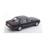 BMW 750i E32 Czarny MCG 1:18 - image 2 of 3