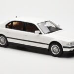 BMW 750iL E38 Asia Exclusive Biały Otto 1:18 OT836 - image 4 of 6