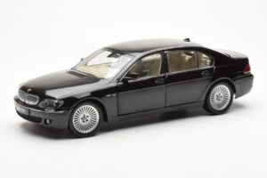 BMW 760Li E66 Czarny Kyosho 1:18 08572BK