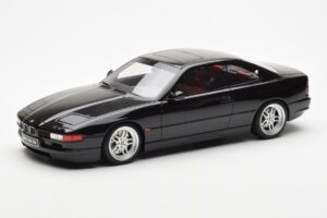BMW 850 CSi E31 Czarny Otto 1:18 OT827