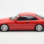 BMW 850 CSi E31 Czerwony Otto 1:18 - image 3 of 6