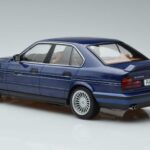 BMW Alpina B10 4.6 E34 Niebieski MCG 1:18 MCG18230 Metal - image 5 of 6