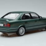 BMW Alpina B10 4.6 E34 Zielony MCG 1:18 MCG18229 Metal - image 2 of 6